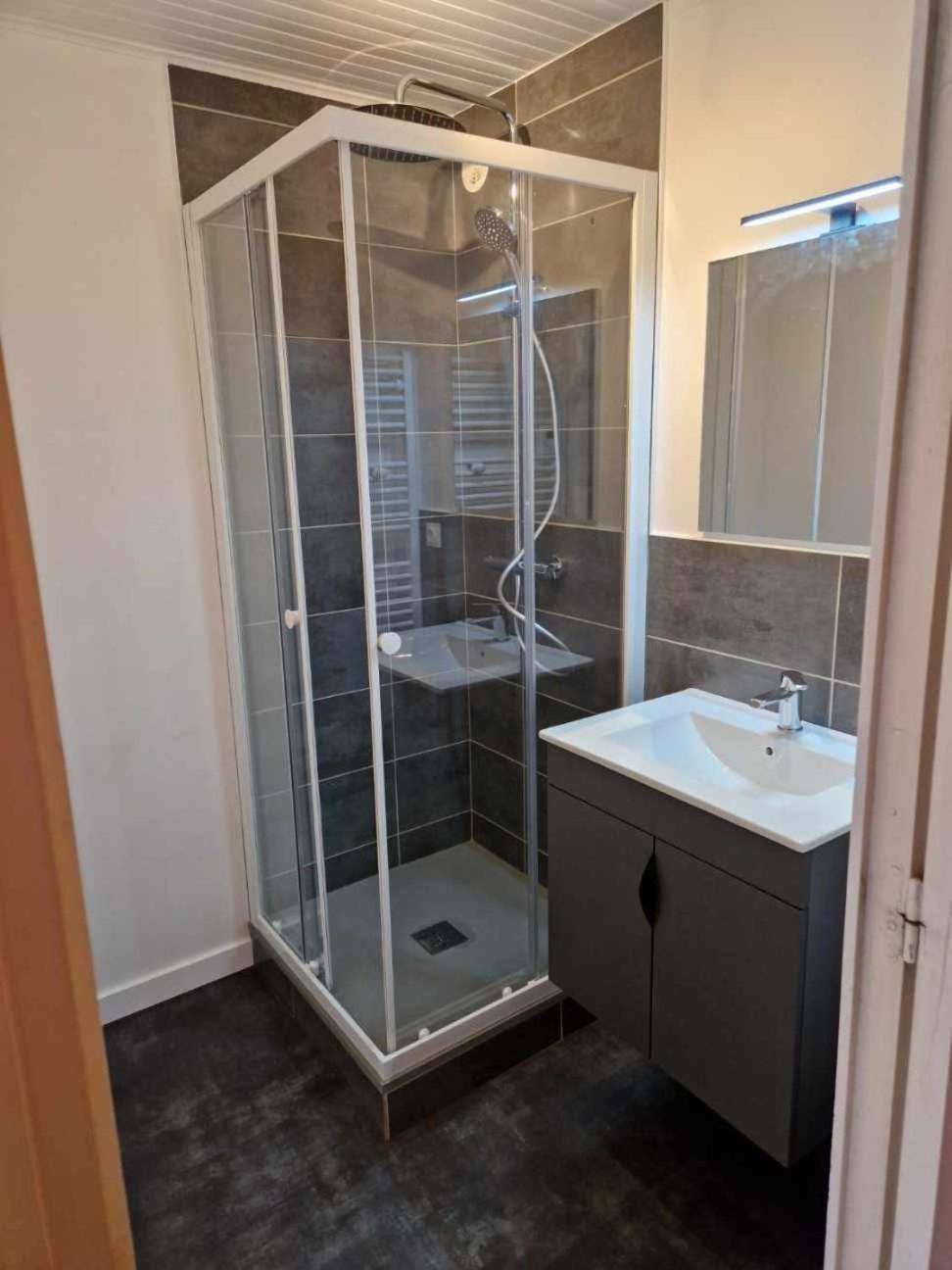 Duplex 59m2 - Proche Centre - Balcon Plein Sud Apartment *